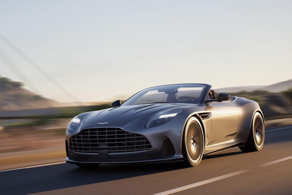 Aston Martin DB12 Volante